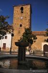 Fuente y torre de la Iglesia de Juviles