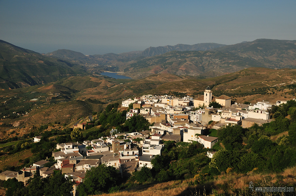 C��ar, mirador de la Alpujarra. Pueblos de Granada