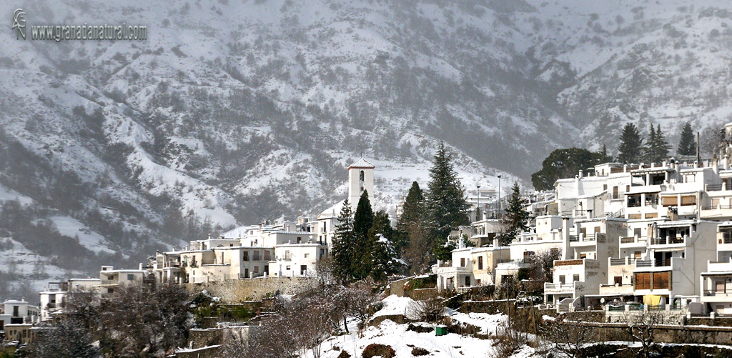 Nevada en Capileira. Pueblos de Granada