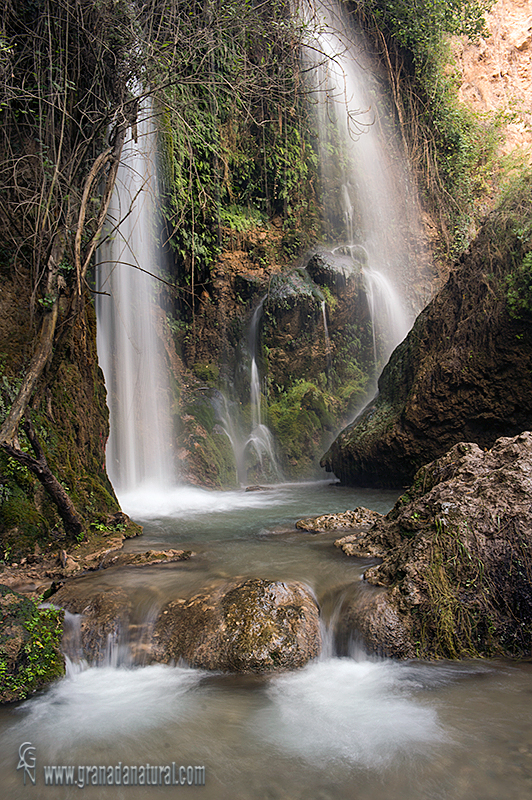 Cascada de Urquizar en el río Durcal. Paisajes de Granada