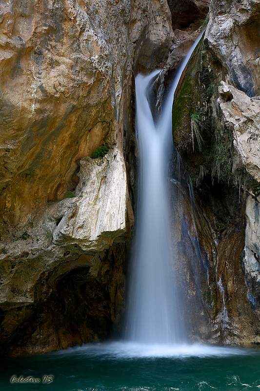 Cascada de la Y griega en Río Verde