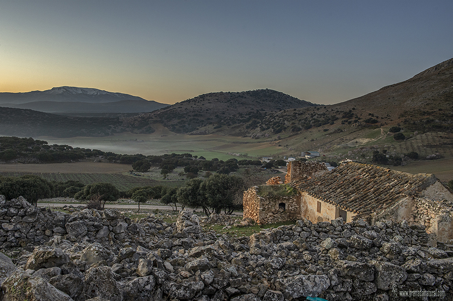 Cortijo Fogarate y Sierra Gorda. Paisajes de  Granada