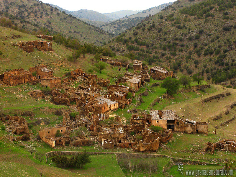 Aldea minera El Tesorero  (Sierra de Baza)