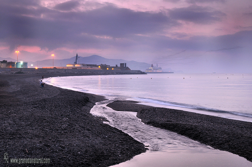 Puerto de Motril desde Playa de Poniente