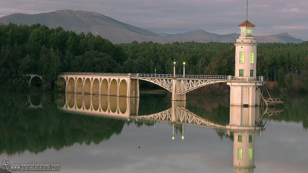 Torre del Pantano de Cubillas